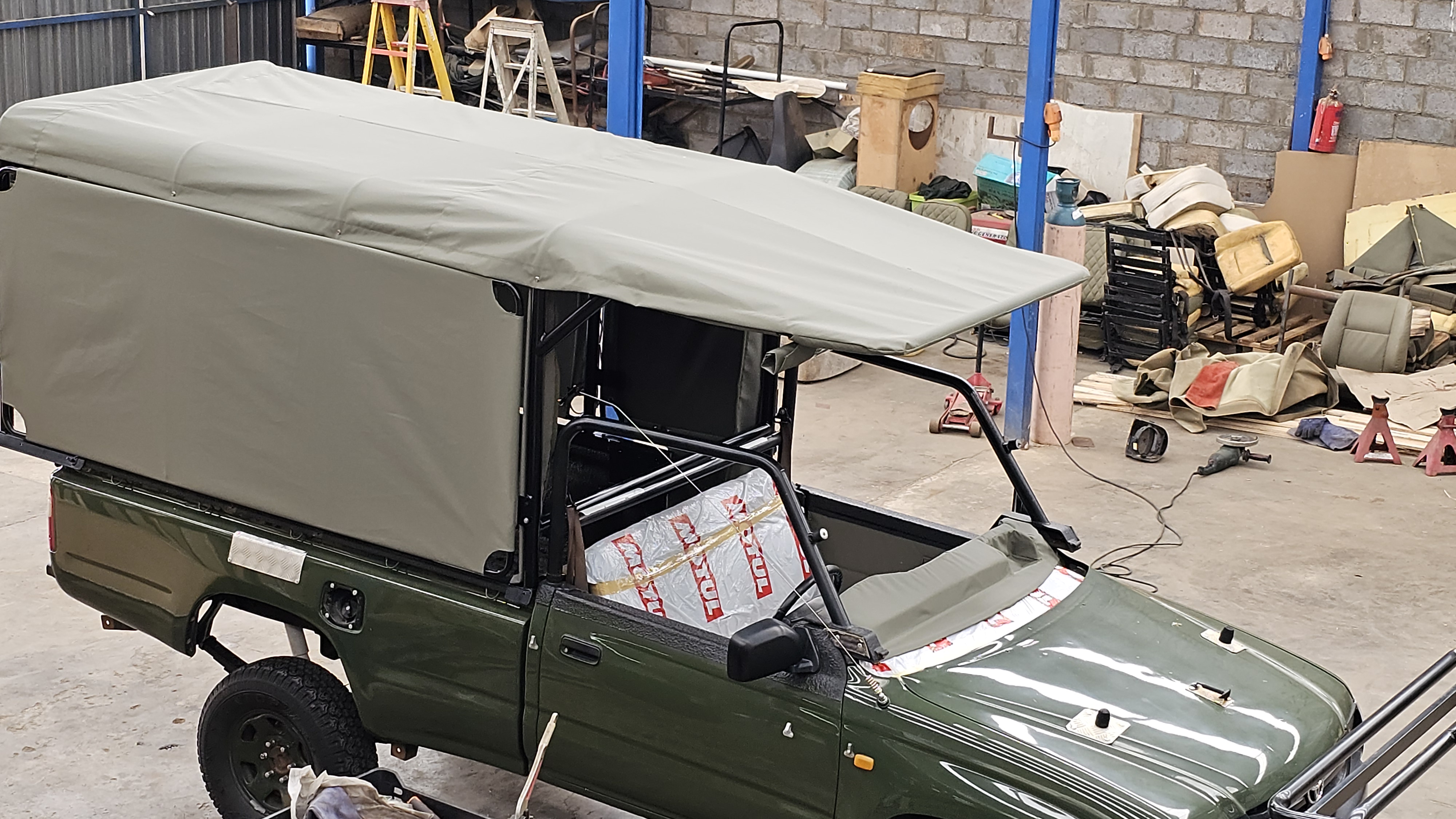 Dawati vehicle build and workshop detail
